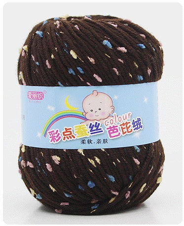 Wool scarf and cashmere yarn