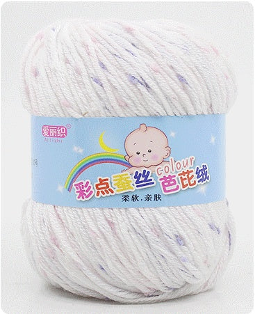 Wool scarf and cashmere yarn