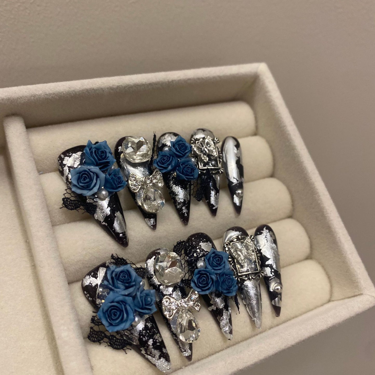 Heavy Industry Dark Series Camellia Lace European And American Style Handmade Wear Armor