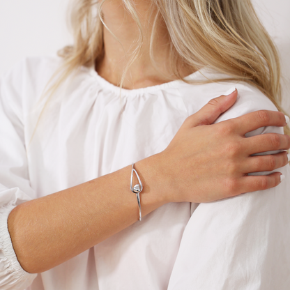 Open Heart Bracelet_Bangles - CHRISTINA