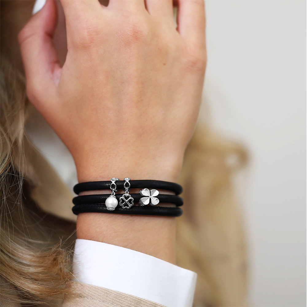 Four Leaf Clower Charms with sølvBracelet - CHRISTINA