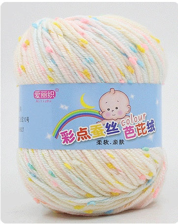 Wool scarf and cashmere yarn