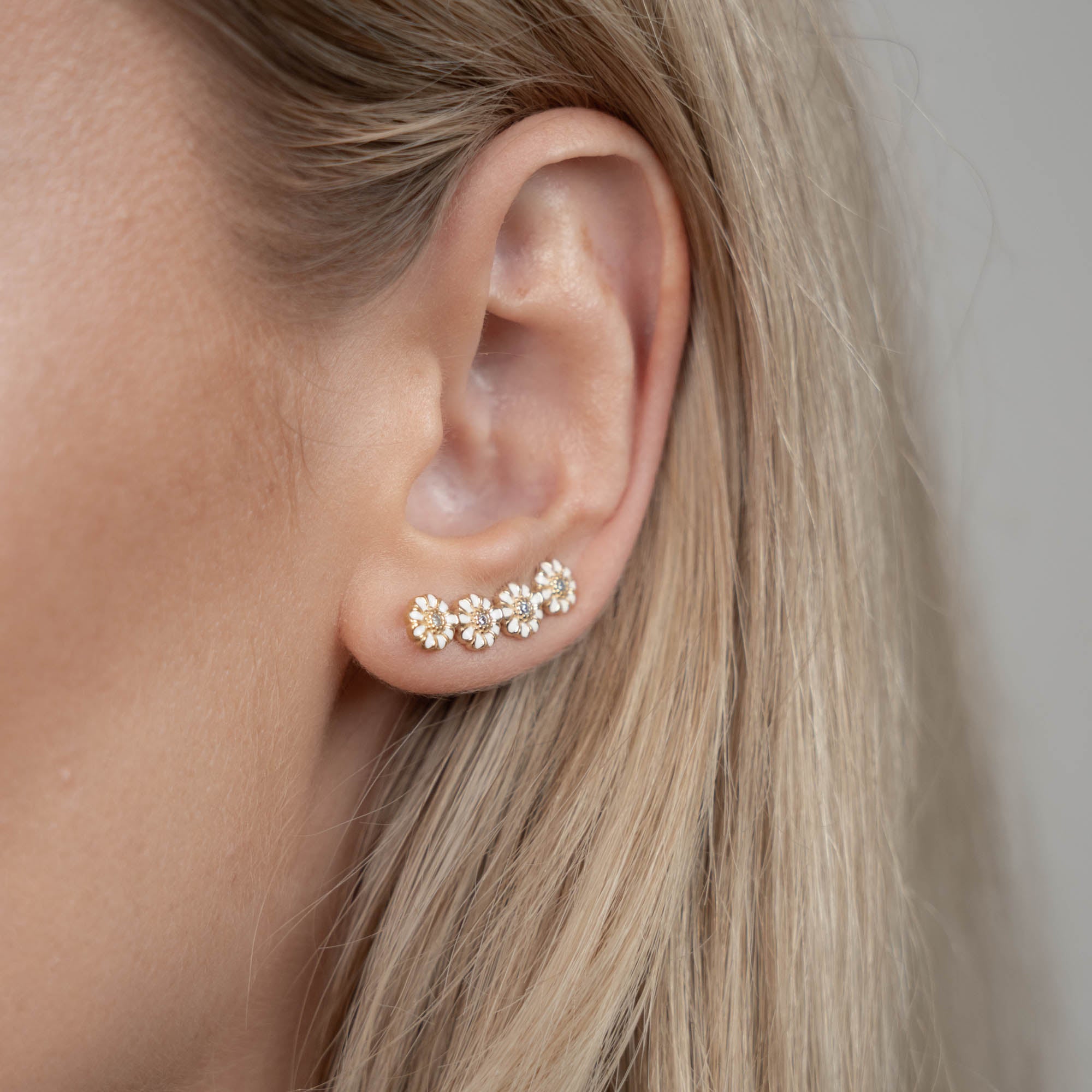Long Marguerites Crawlers - Polished Gold Plated Sterling Silver with 10 white Topas