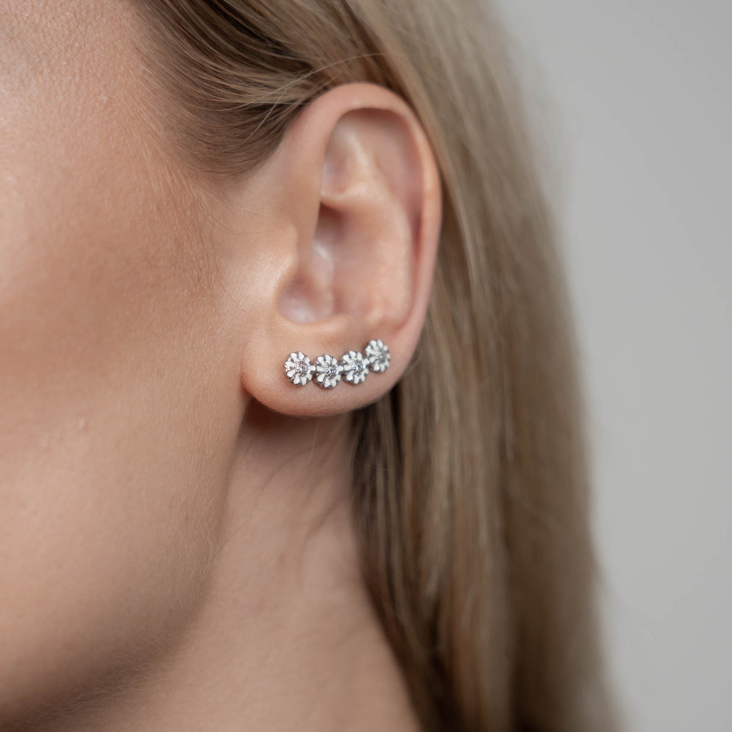 Long Marguerites Crawlers - Polished Sterling Silver with 10 white Topas