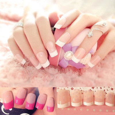 Nagelkunst, French-Nageldesign, lange künstliche Nägel, French-Nagelpatches