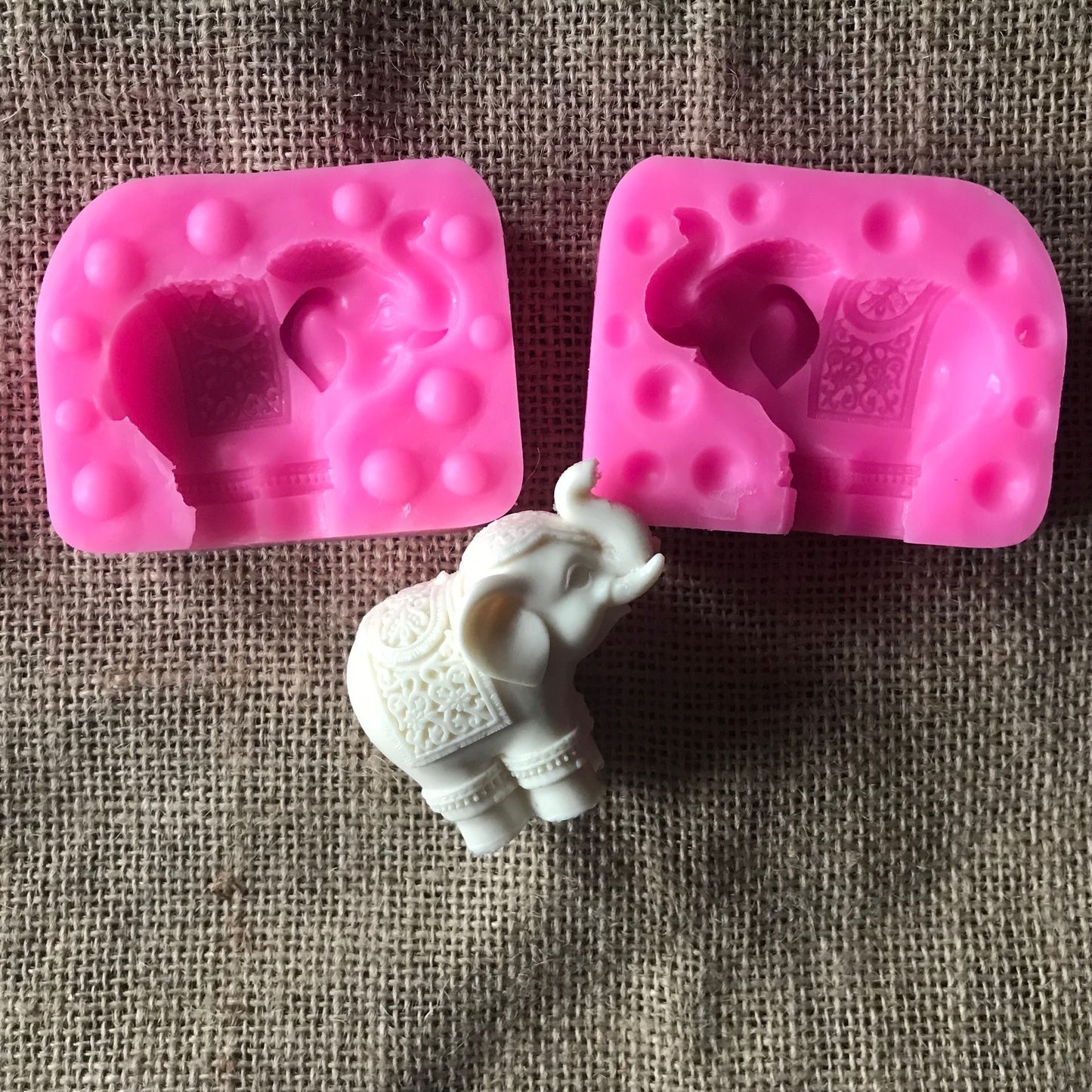 Three-dimensional Elephant Silicone Mold Aromatherapy Plaster Mold