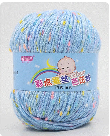 Wool scarf and cashmere yarn