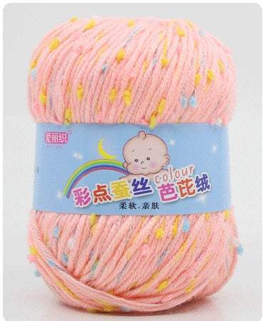 Wool scarf and cashmere yarn