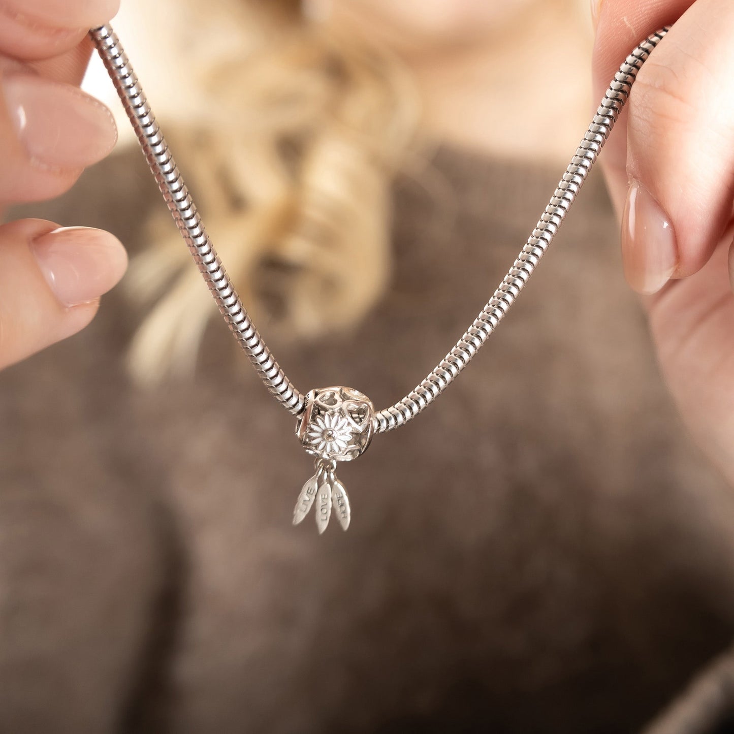 Live Love Hope - Charm 4 mm with Bracelet - Satin Sterling Sølv with 1 Topas