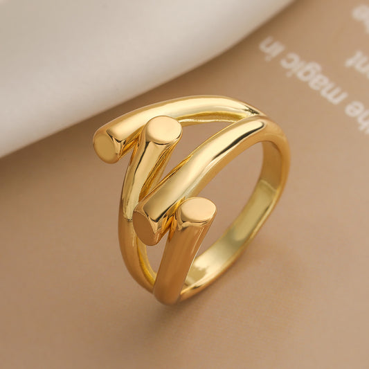 Simple and personalized smooth irregular geometric ring for women niche and versatile ring