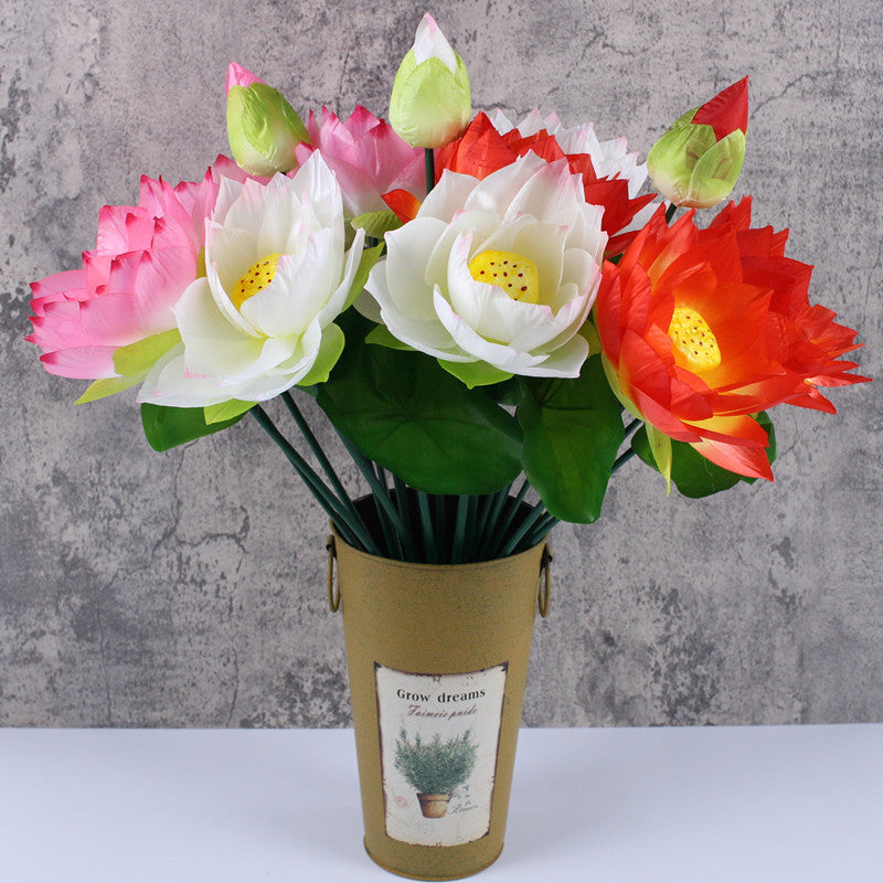 Künstliche Lotusblumen im chinesischen Stil – Dekoration für Wohnzimmer